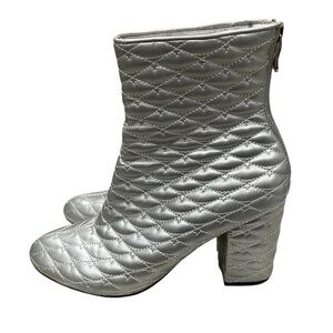 Mackin J Women’s 9 Silver Quilted Platform Calf Boots Swiftie Sparkle Spice Girl